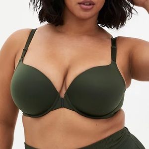 BACK SMOOTHING FRONT CLASP T-SHIRT BRA